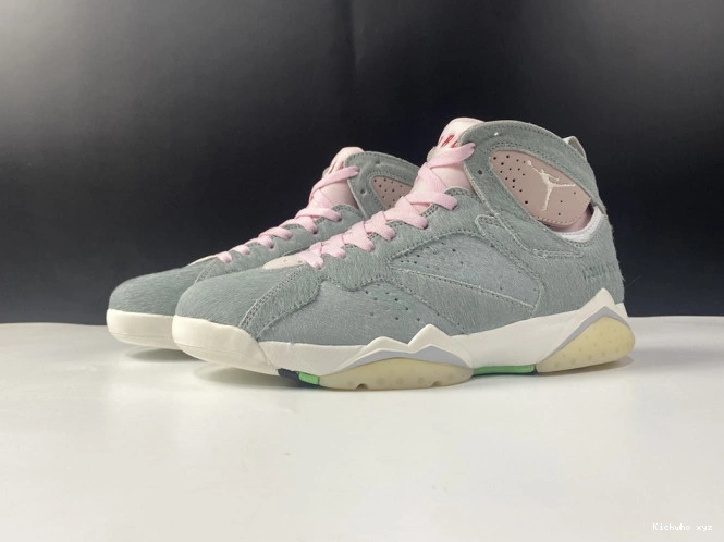 Jordan 7 CT8528-002 Retro Air Neutral Grey 0819